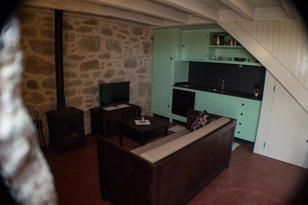 Gasthaus Casas Dos Avos Vale de Cambra Zimmer foto